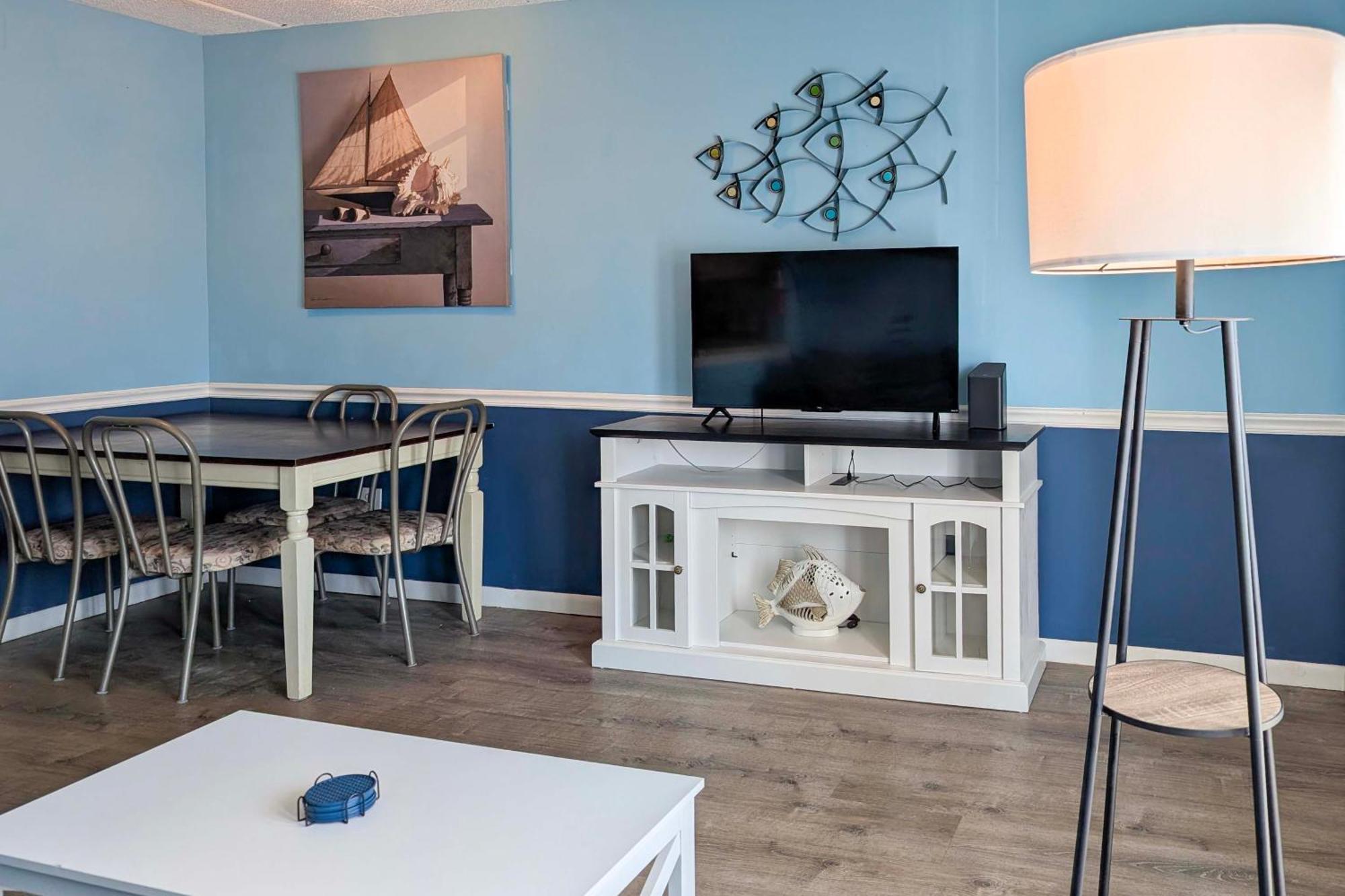 Coastal Condo With Pool, 1 Block To Wildwood Beach! Kültér fotó